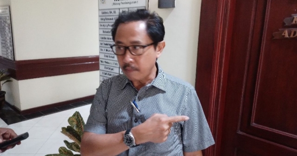 Baktiono Dorong Pemkot Surabaya Bantu Masyarakat Yang Belum Kantongi&nbsp;PBG