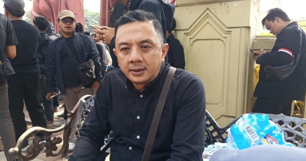 Deni Tegaskan PDI Perjuangan Melawan Terhadap Pelanggaran Konstitusi&nbsp;Negara